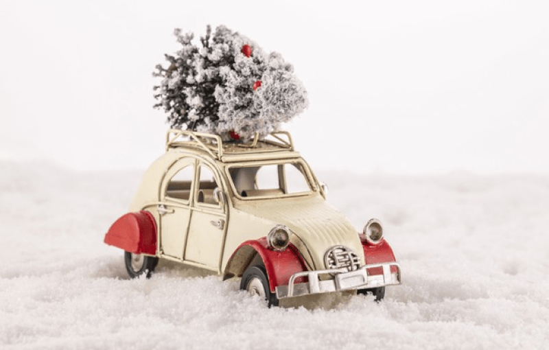 Brighten Up Your Home with Stunning Metal and Glass Christmas Ornaments